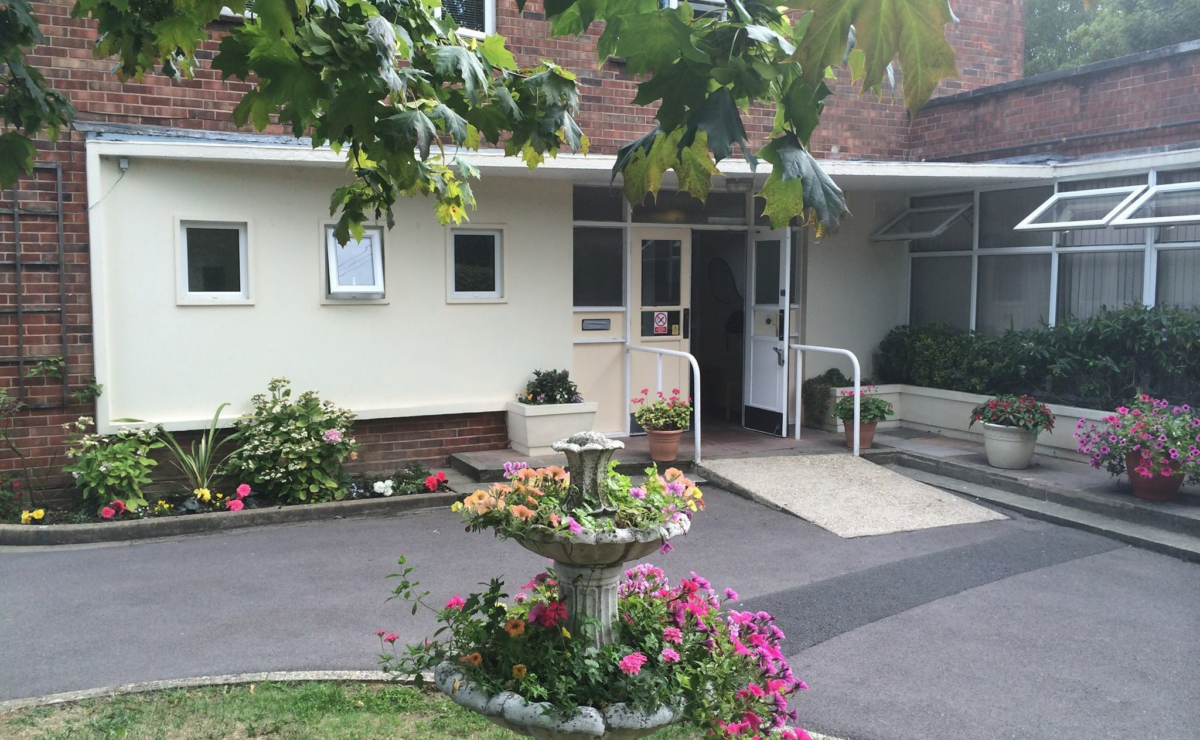 Entrance to ANA Treatment Centres at Fleming House