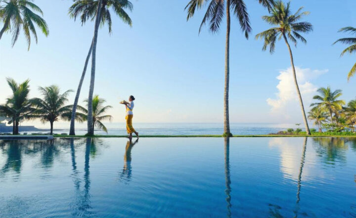 Pool and staff setting at Alive Wellness Retreat in Marbella