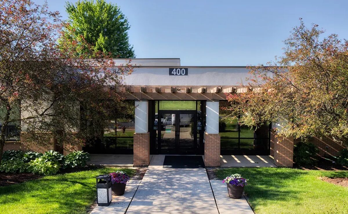 Entrance to Alpharus Health residential treatment facility in Aurora, Illinois