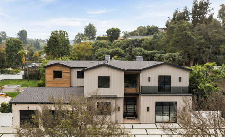 Aerial view of an Altus Rehab residential estate in Encino