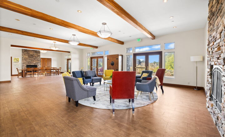 Cielomar Recovery lounge with seating and fireplace