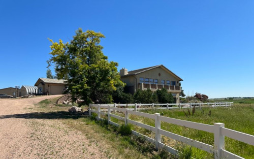 Flatirons Recovery Ranch Colorado on its Boulder County horse-farm property