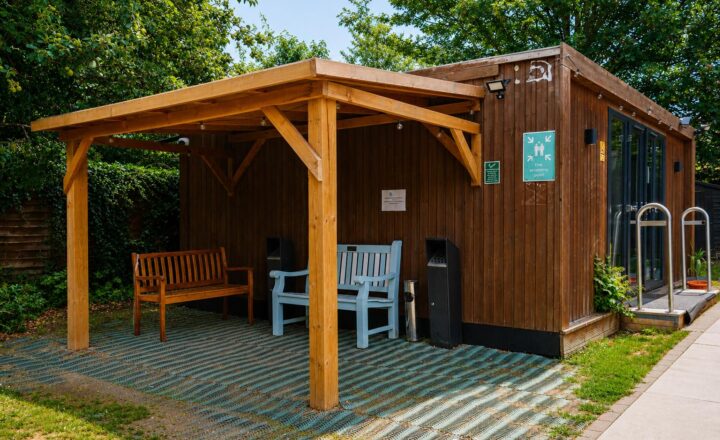 Garden therapy pod with seating and access ramp at Liberty House Clinic in Luton