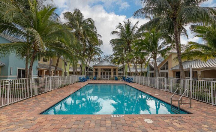 Residential buildings around the pool at Lifeskills Deerfield Beach