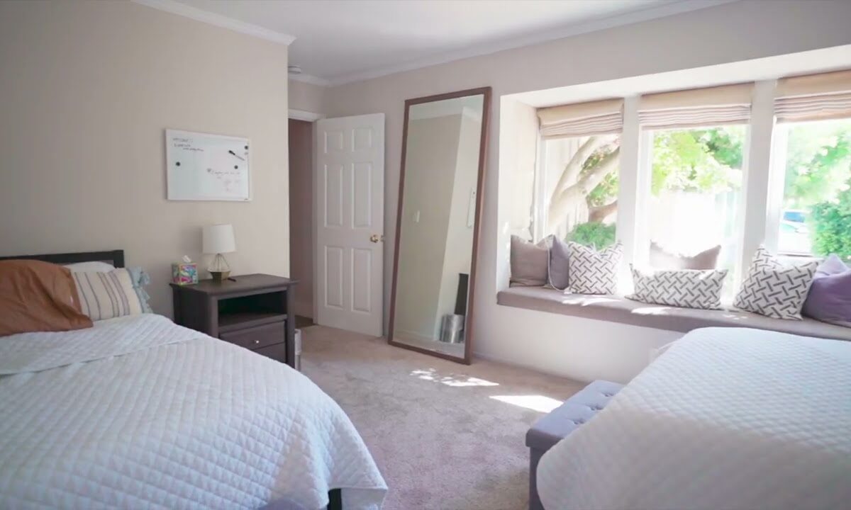 Shared bedroom at Paradigm Treatment's Arguello Circle young-adult residence in San Rafael