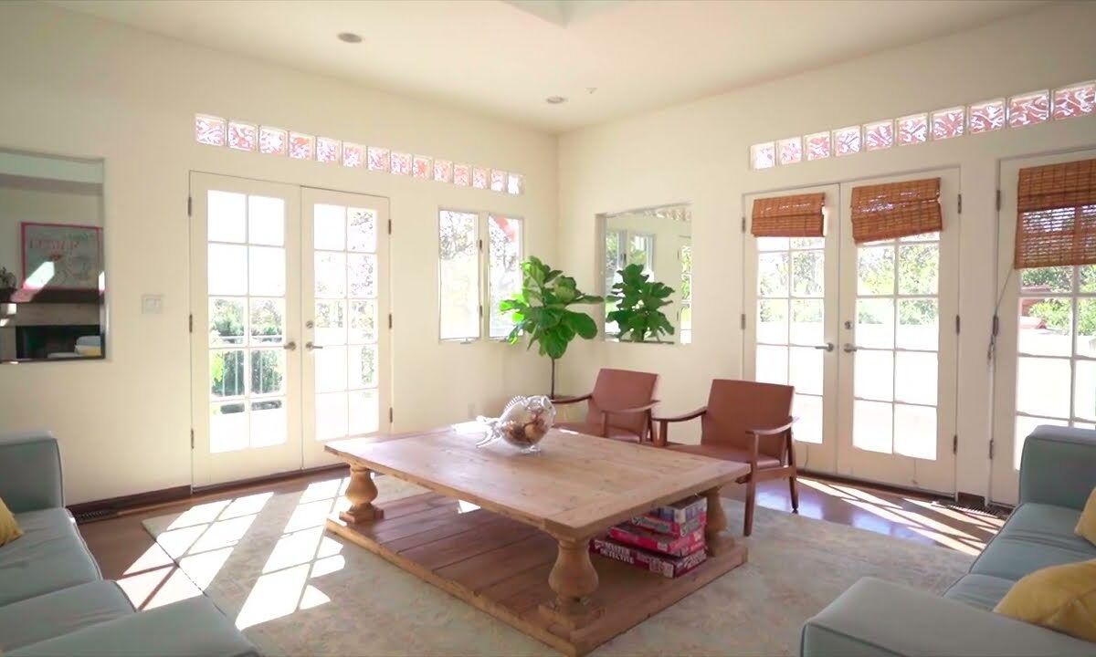 Sunlit lounge at Paradigm Treatment's Via Escondido teen residence in Malibu