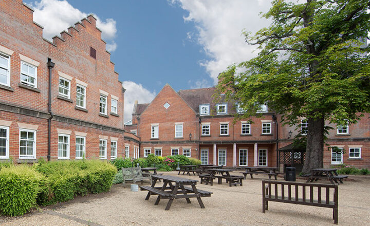 Priory Hospital Chelmsford campus setting