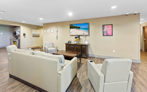 Communal lounge at River Oaks Treatment Center