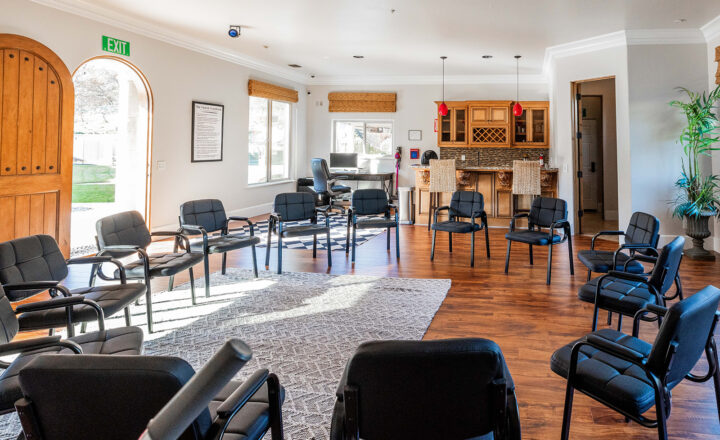 Residential therapy lounge at Sacramento Wellness in El Dorado Hills