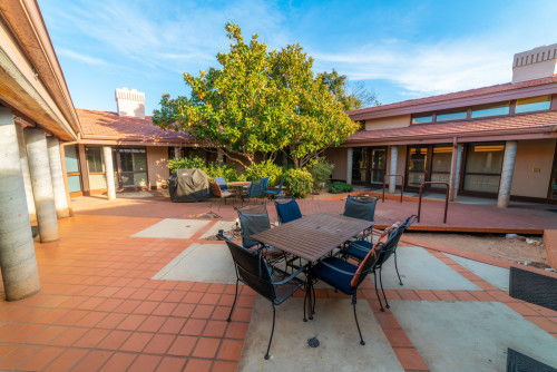 Courtyard and outdoor seating at Steps Recovery Center St. George