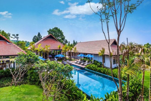 Pool and villas at The Hills Rehab Chiang Mai