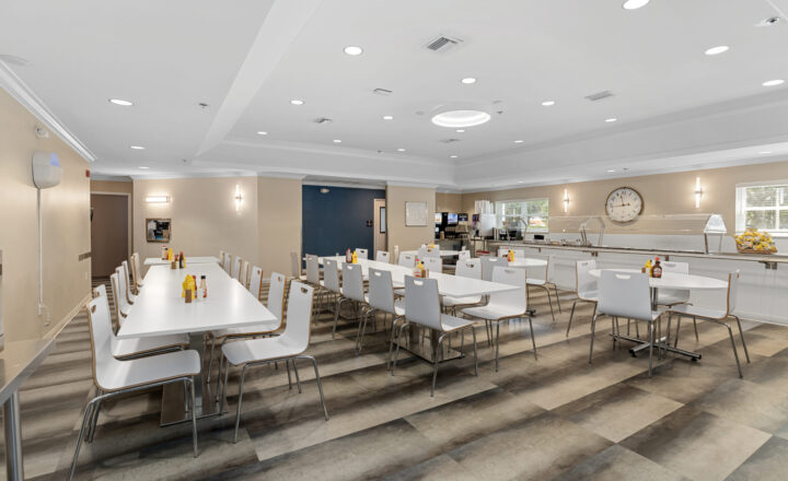 Dining area at The Recovery Village Palm Beach at Baptist Health