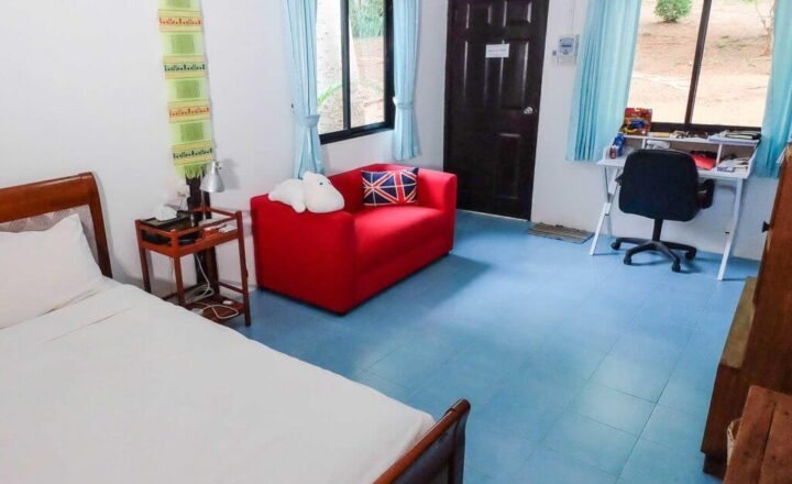 Bedroom and sitting area at Hope Rehab in Chonburi