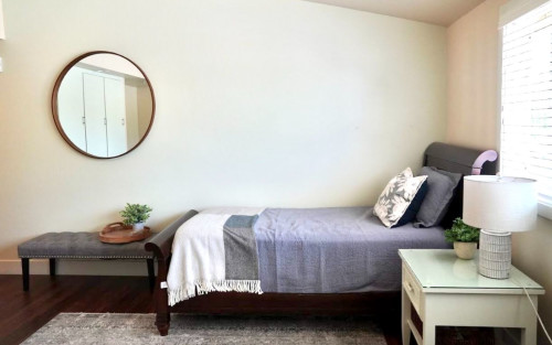 Bedroom at New Directions for Women’s Costa Mesa residential campus