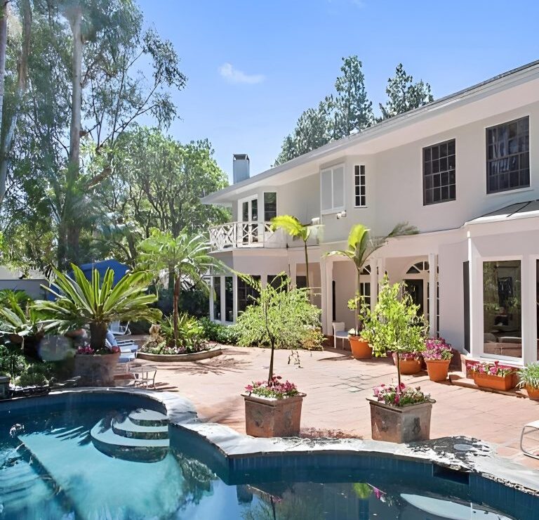 Pool and residential building at Safe Haven Recovery in Beverly Hills