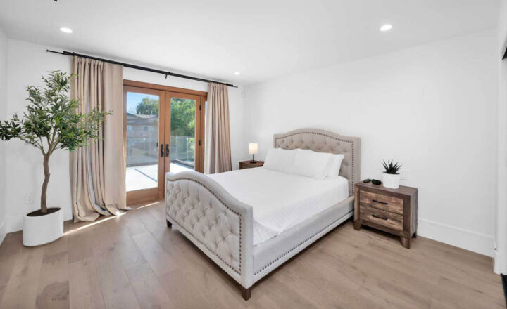Private bedroom at Wish Recovery in Northridge
