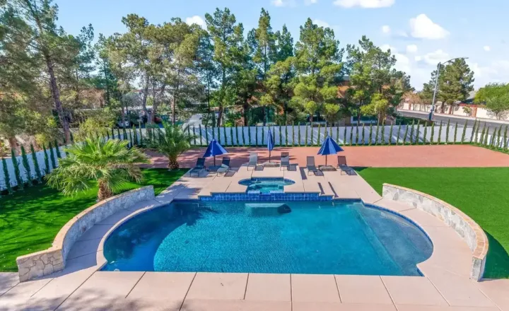 Swimming pool and landscaped residential grounds at BetterChoice Treatment Center in Las Vegas