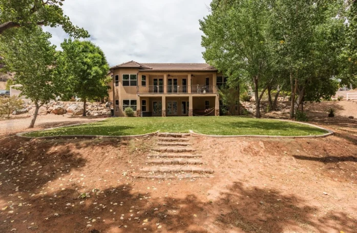 Residential exterior at Lion’s Gate Recovery in Toquerville, Utah