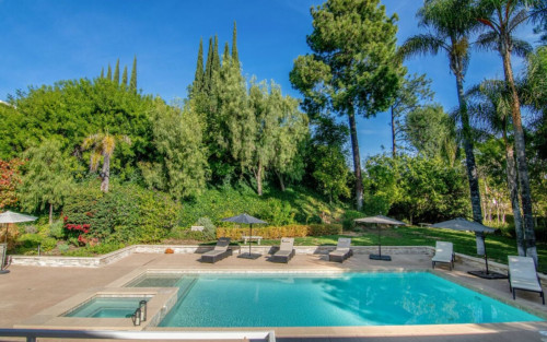 Maple Moon Recovery residential property in Winnetka, California