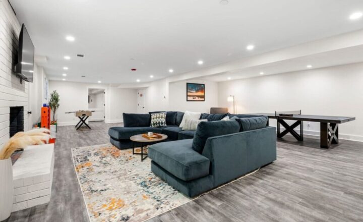 Residential living room at Peachtree Wellness Solutions in Peachtree City, Georgia