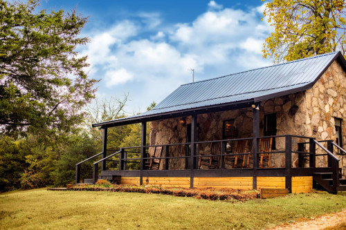 Exterior view of Retreat at Sky Ridge in Eureka Springs