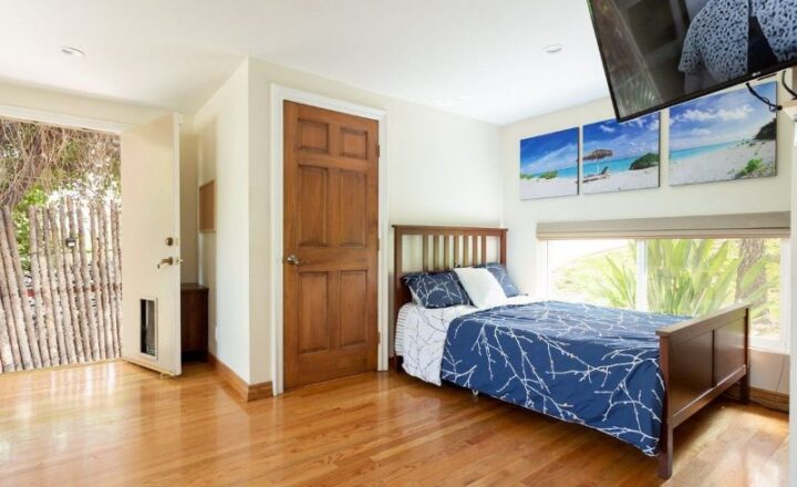 Swimming pool and landscaped terrace at Veritas Detox and Residential in West Hills